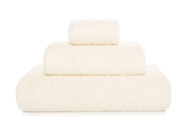Graccioza "Egoist" Bath Towels in Natural