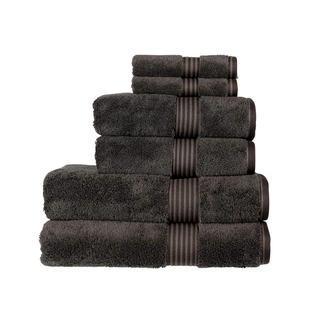 مجموعة مناشف وسجادات الاستحمام "سوبريم" من كريستي بلون الجرافيت