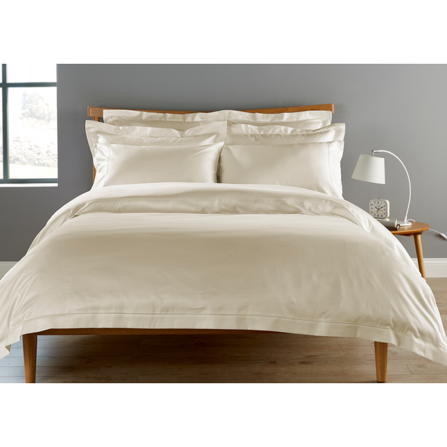 Christy Premium "900 Thread Count Picot" Bed Linen in Cream