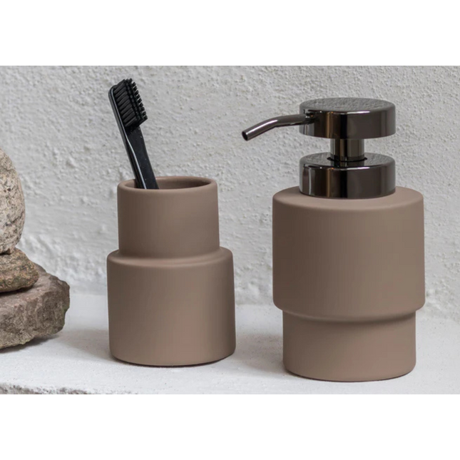 Mette Ditmer "Shades Ceramics" Bathroom Accessories in Nougat