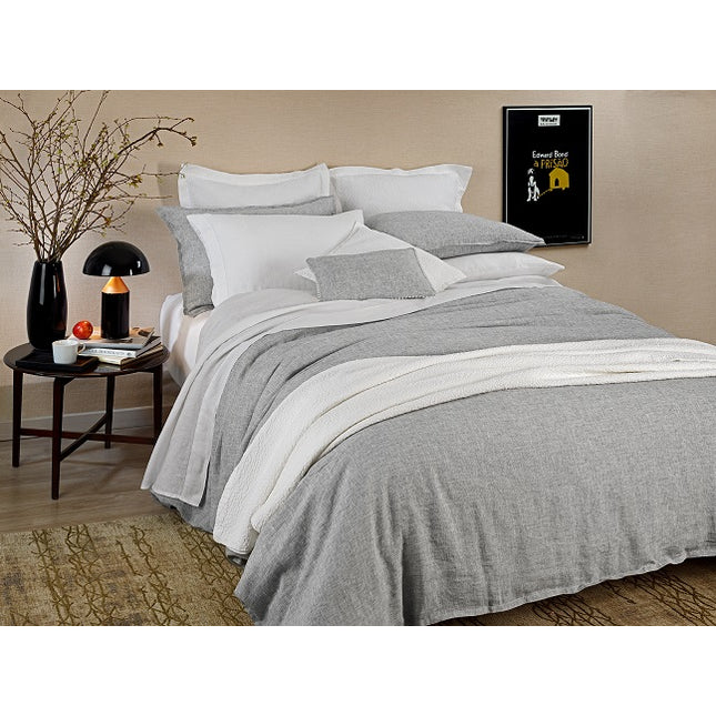 غطاء لحاف أماليا "أناديا" مصبوغ بالخيوط باللون الرمادي