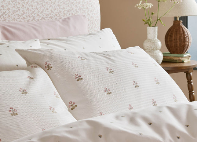 Laura Ashley "Harthill Daisy" Duvet Cover Set in Raspberry Pink