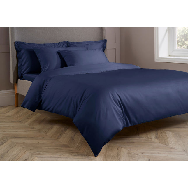 ملاءات كريستي "ساتين ٤٠٠ TC" مصبوغة بلون أزرق داكن