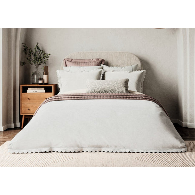 Bedeck of Belfast " Avita Geo Scallop" Duvet Cover in White