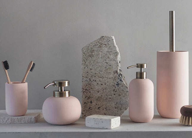 Mette Ditmer "Lotus" Bathroom Accessories in Soft Pink