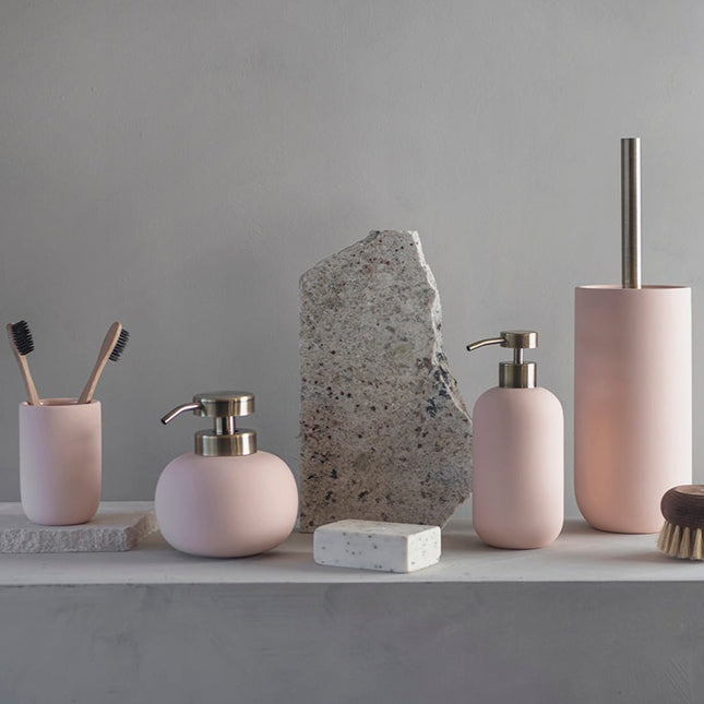 Mette Ditmer "Lotus" Bathroom Accessories in Soft Pink