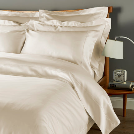 Christy Premium "900 Thread Count Picot" Bed Linen Cream
