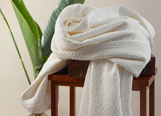 Amalia "Tamara" Matellase Quilt Bedspread in Cream
