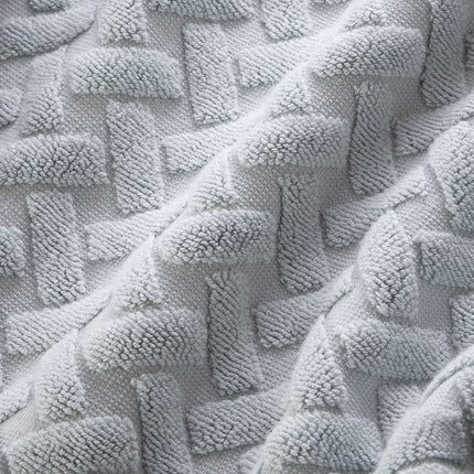 Christy "Trellis" Bath Towel Collections in Glacier (Silver)