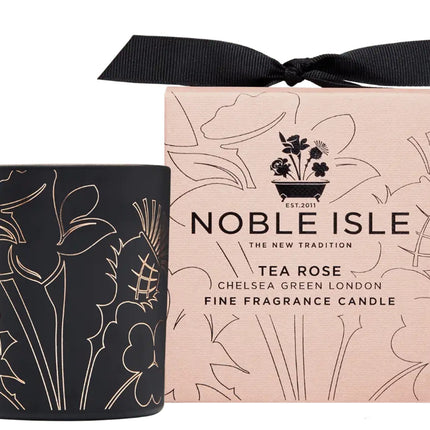 شمعة نوبل آيل "وردة الشاي" العطرية الفاخرة