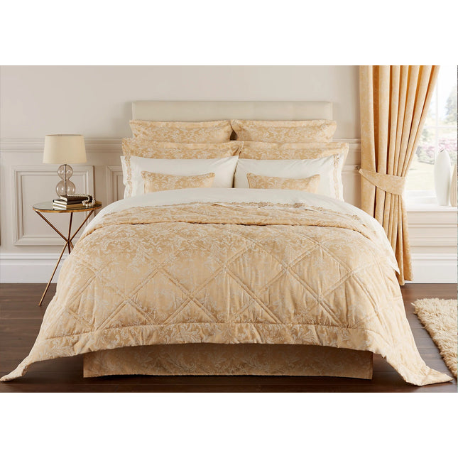 بياضات سرير كريستي باليرمو - اللون ذهبي غني