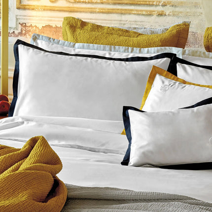 Amalia "Prado" 430 Thread Count Duvet Cover in White with Midnight Border