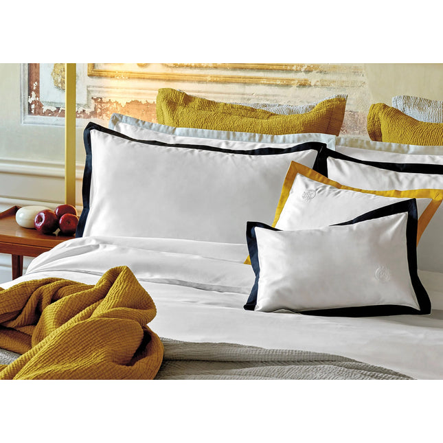 Amalia "Prado" 430 Thread Count Duvet Cover in White with Midnight Border