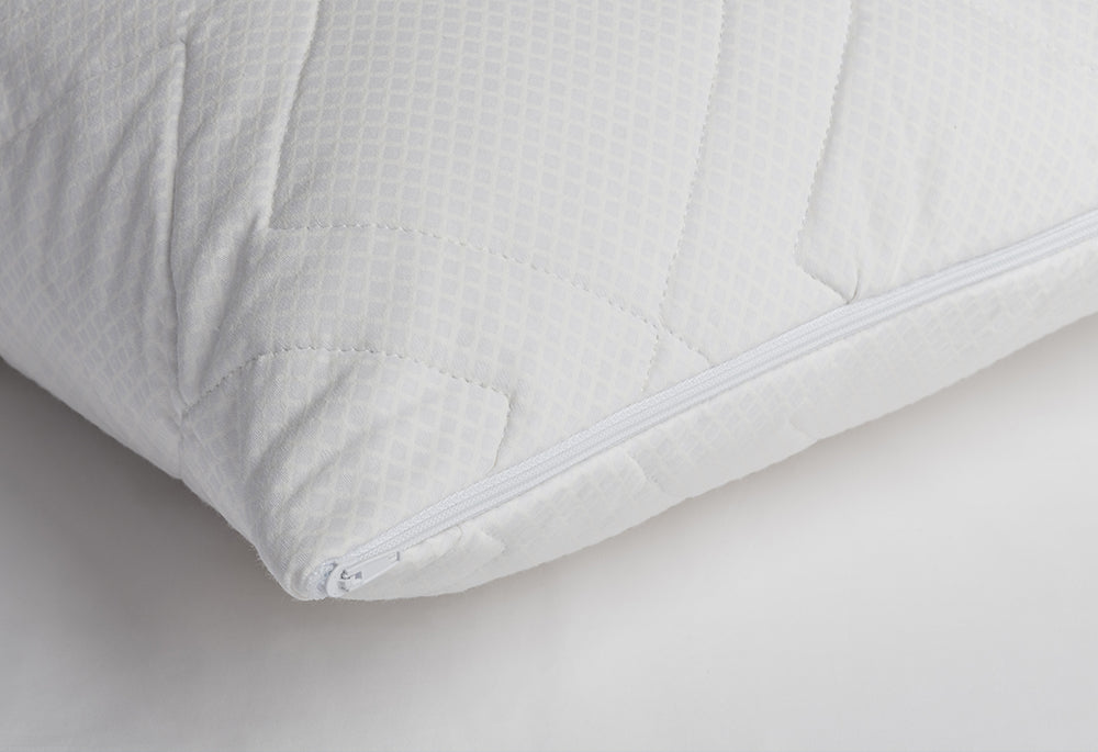 Velfont "Igloo" Thermo-regulating Quilted Pillow Protector