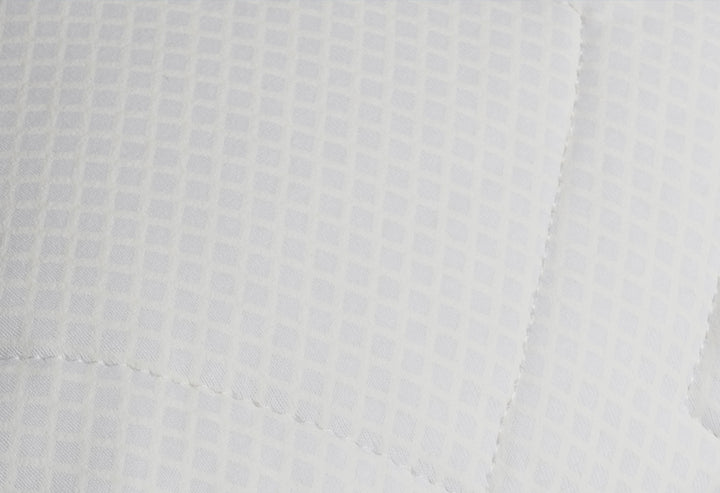 Velfont "Igloo" Thermo-regulating Quilted Pillow Protector
