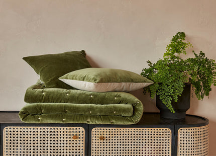 Christy "Jaipur" Throw in Olive Colour - 140 x 200 cm