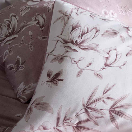 طقم غطاء لحاف "روشام" من لورا آشلي بلون الخوخ الداكن