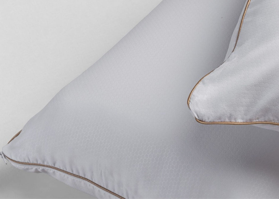 Velfont "Yeti" Thermo-regulating Pillow