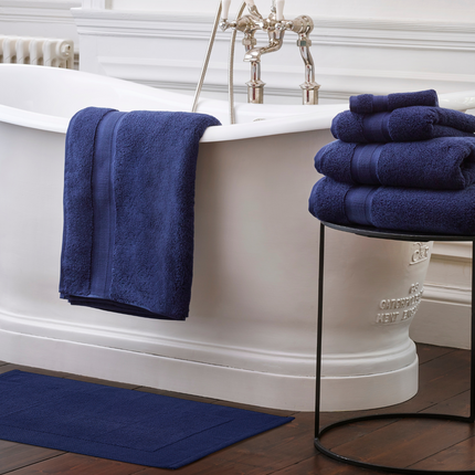 مجموعة مناشف الحمام "زيرو تويست قطنية" من جاسبر كونران باللون الأزرق الداكن 