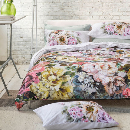 طقم أغطية لحاف "ألثيا" من هيلينا سبرينغفيلد باللون الأزرق الداكن