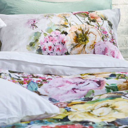 طقم أغطية لحاف "ألثيا" من هيلينا سبرينغفيلد باللون الأزرق الداكن