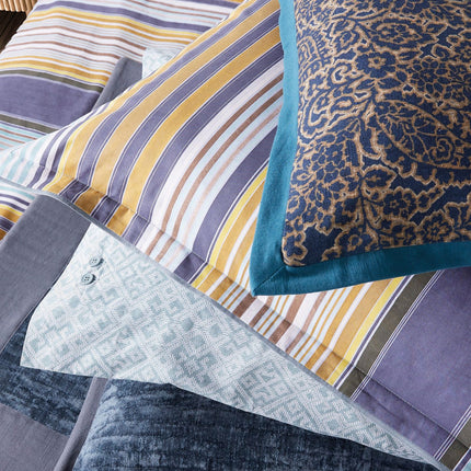 طقم غطاء لحاف "سيبيل" من Bedeck of Belfast بلون بيض البط