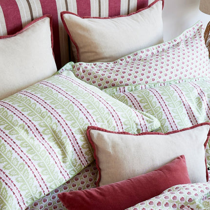 Christy "Folia" Duvet Cover Sets in Celery