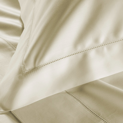 Christy Premium "900 Thread Count Picot" Bed Linen in Cream