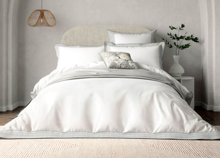 Bedeck of Belfast "Astrid" Duvet Cover and Oxford Pillowcase in White/Silver