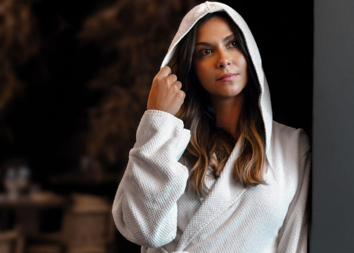 Graccioza "Bee Waffle" Kimono Bathrobe in Silver