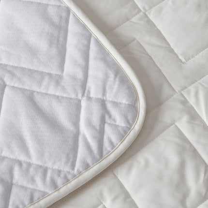 واقي مرتبة مبطن منظم للحرارة من فيلفونت "إيجلو"