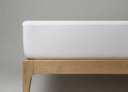 Velfont "Babylon" Bamboo Mattress Protector in White