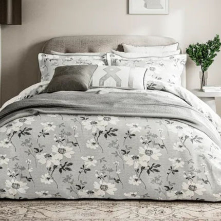 Bedeck of Belfast "Sefa" Duvet Cover and Oxford Pillowcase in Silver