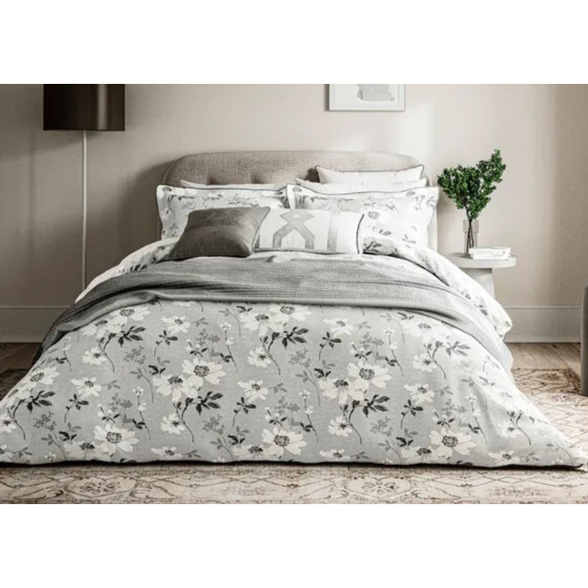 Bedeck of Belfast "Sefa" Duvet Cover and Oxford Pillowcase in Silver