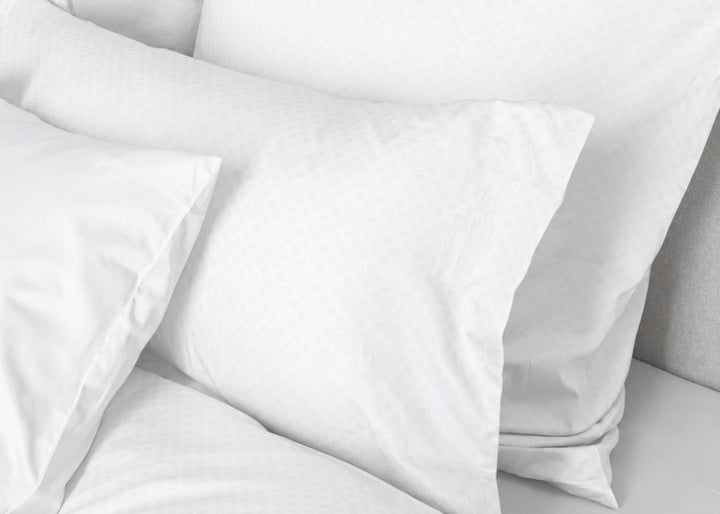 Aigner "Glamour" 500 Thread Count Bed Linen in White