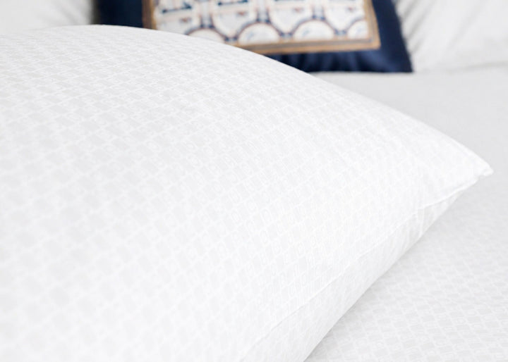 Aigner "Glamour" 500 Thread Count Bed Linen in White
