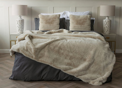 Belledorm "Alaska" Faux Fur Throws in Oatmeal