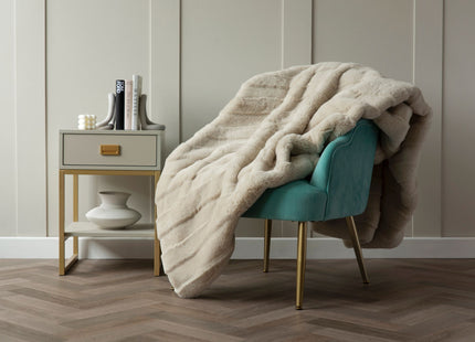 Belledorm "Alaska" Faux Fur Throws in Oatmeal