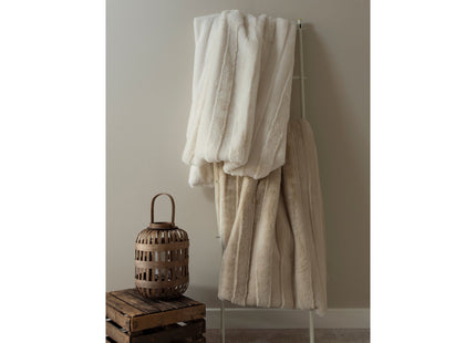 Belledorm "Alaska" Faux Fur Throws in Oatmeal