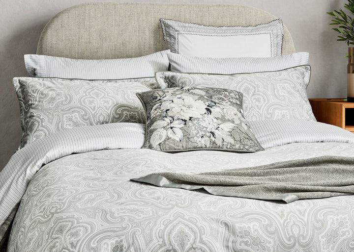 Bedeck of Belfast "Amalia" Duvet Cover and Oxford Pillowcase in Silver/White