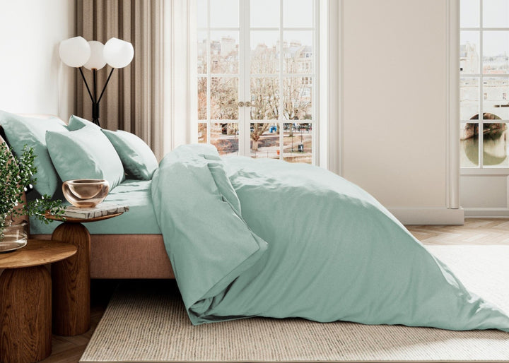 Bedeck of Belfast "400 TC Fine Linens Sateen" Duvet Cover Set in Celladon