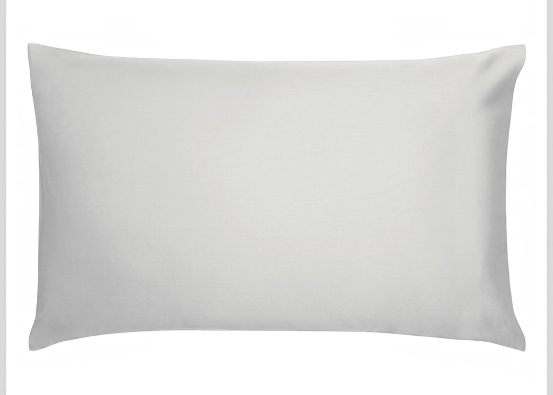 Bedeck of Belfast "400 TC Fine Linens Sateen" Pillowcase in Silver
