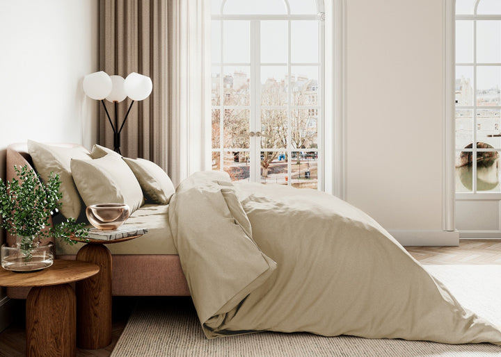 Bedeck of Belfast "400 TC Fine Linens Sateen" Fitted Sheet in Soft Gold