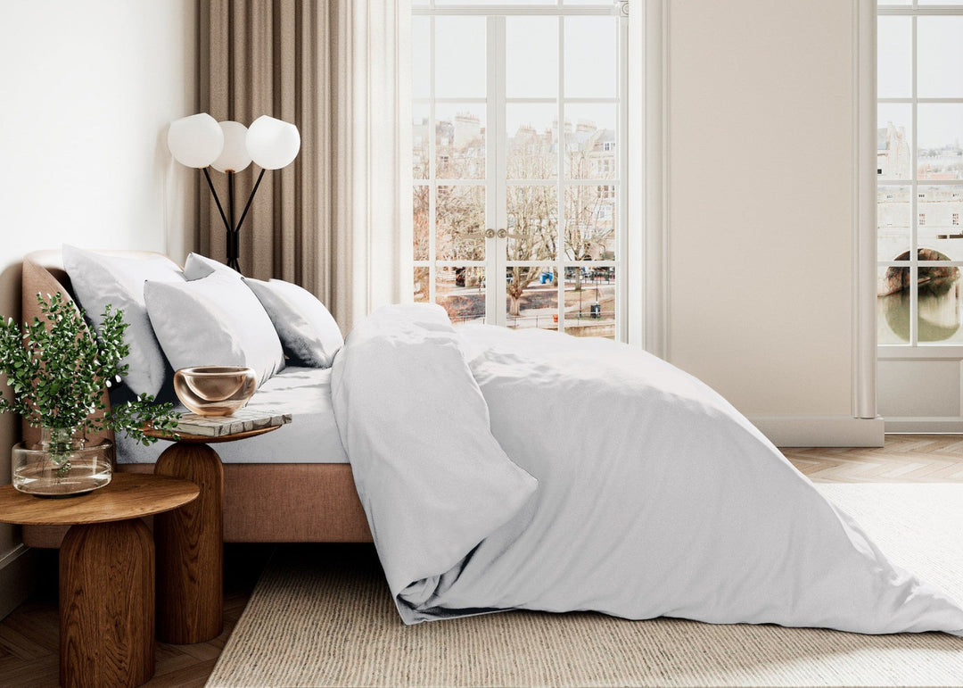 Bedeck of Belfast "400 TC Fine Linens Sateen" Duvet Cover Set in White