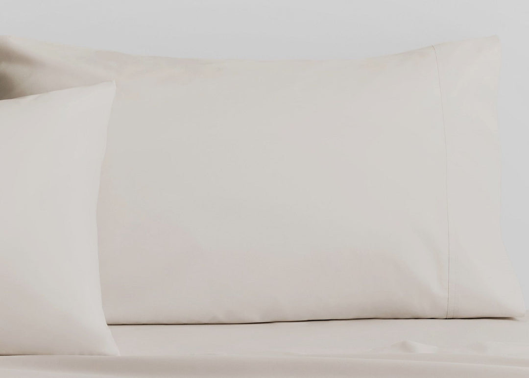 Sheridan "500 Thread Count" Super Smooth Cotton Sateen Sheet in Chalk