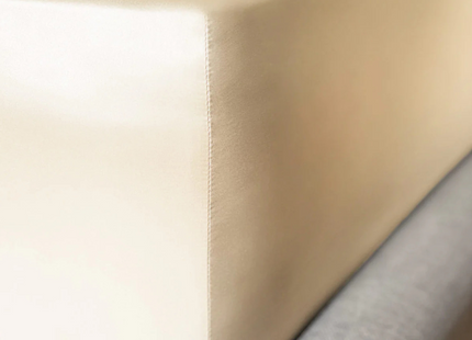 Mayfairsilk "Mulberry Silk" Fitted Sheet in Champagne