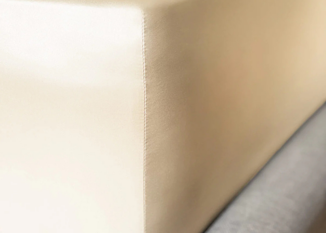 Mayfairsilk "Mulberry Silk" Fitted Sheet in Champagne