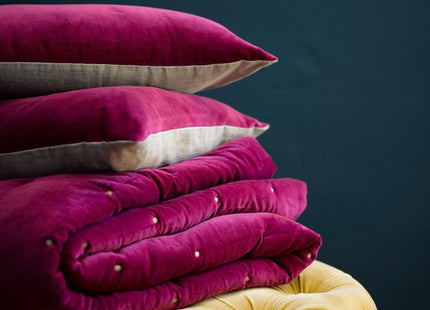 Christy "Jaipur" Throws in Magenta - 140 x 200 cm