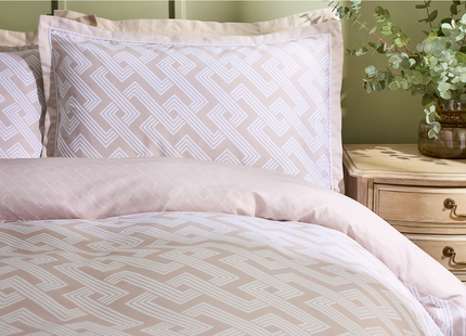 Christy "Groove" Geometric Duvet Cover Set in Gold