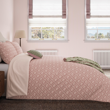 طقم غطاء لحاف "Meadow Posy" من هيلينا سبرينغفيلد باللون الوردي